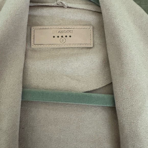 New BLANKNYC Blush Pink Soft Faux Suede Zip Jacket Size Small - Picture 6 of 10